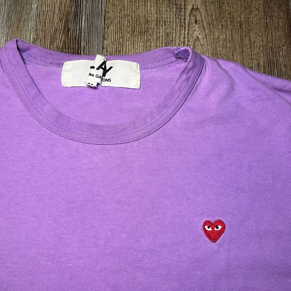 COMME des GARÇONS PLAY Purple Small Heart Patch T-Shirt Medium - Picture 3 of 6